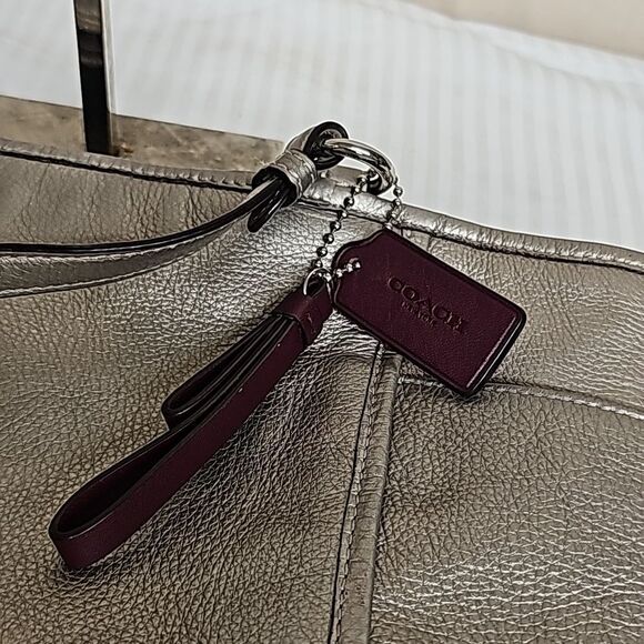 Coach Vintage Silver Leather Purse - Picture 10 of 14